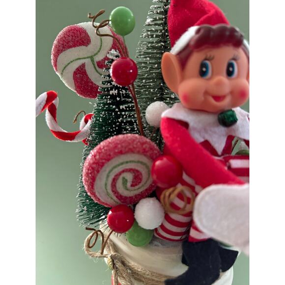 Price Reduced Handmade Vintage Christmas Boot Assemblage Elf - Picture 7 of 7